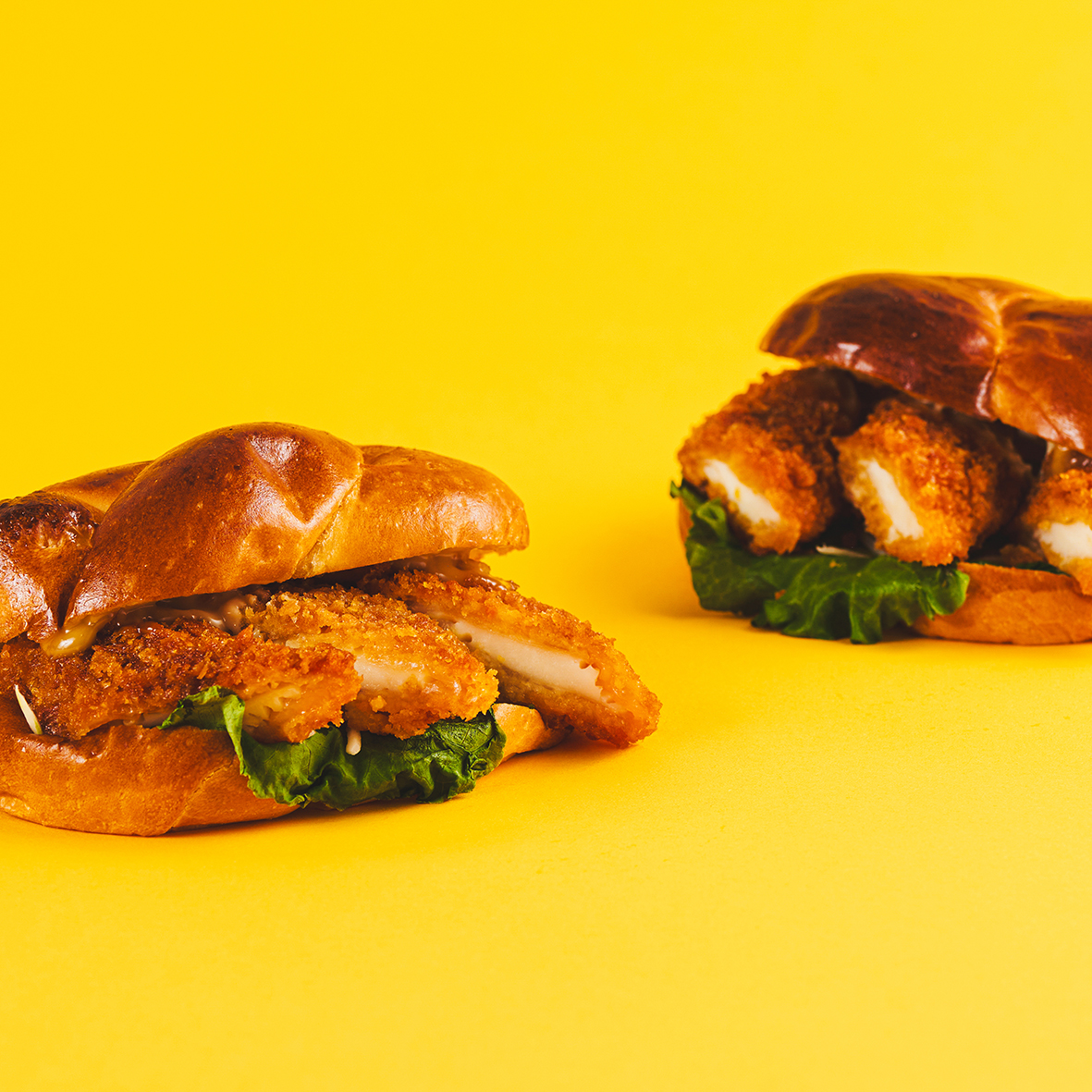 西尾名物いかフライのレモン煮バーガー